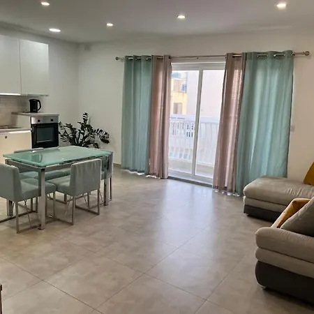 Sea Side View 2 Bedroom With Terrace Beppe's * St. Paul's Bay
