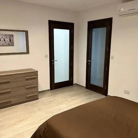 Sea Side View 2 Bedroom With Terrace Beppe's *