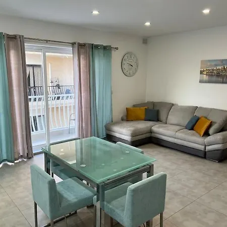 公寓 Sea Side View 2 Bedroom With Terrace Beppe's